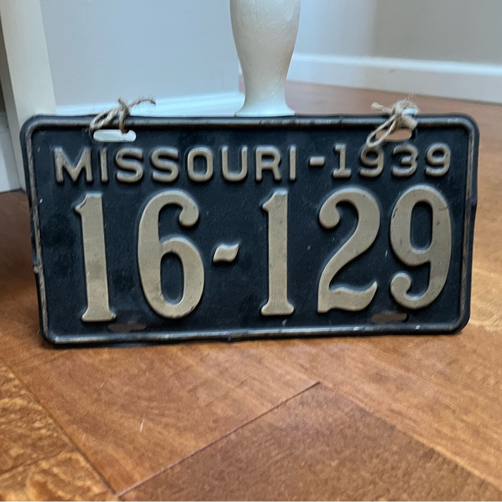 Vintage Missouri License Plates - Set of 2 - 1939 - Excellent Condition!!